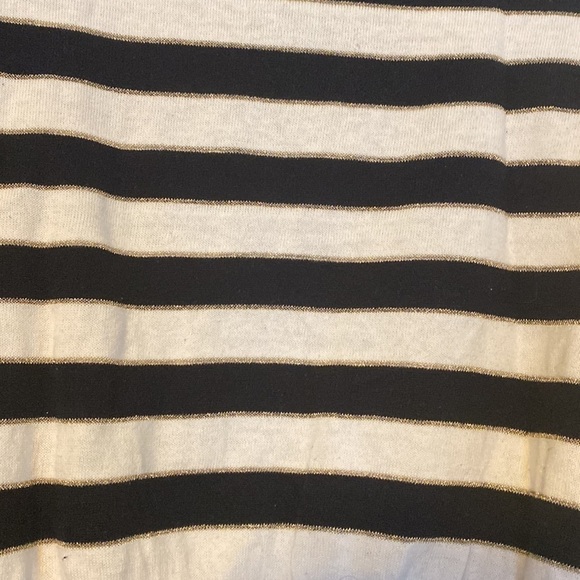 Forever 21 womens sweater; size large - Picture 2 of 5